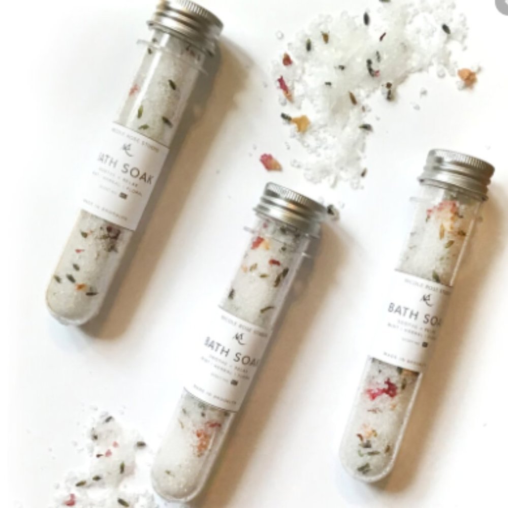 Rose and lavender bath salt